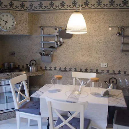 Apartment White Borgo