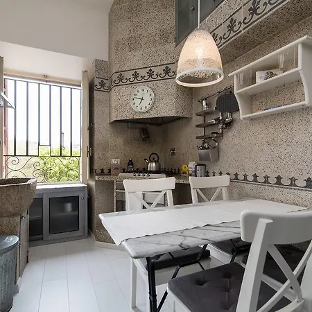 White Borgo