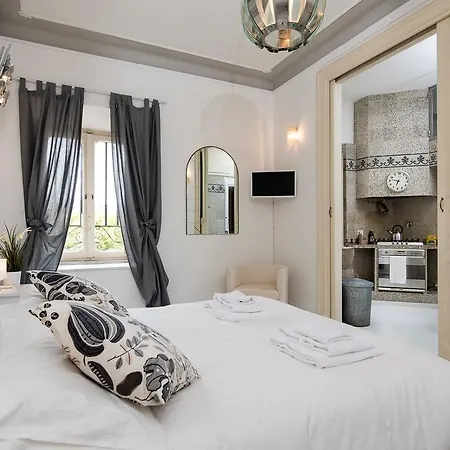 Apartment White Borgo *