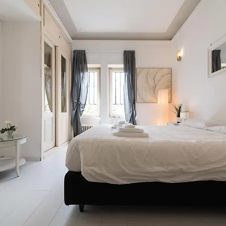 White Borgo Apartment Rome